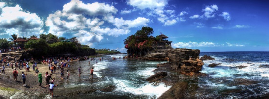 Tanah Lot Bali in the afternoon