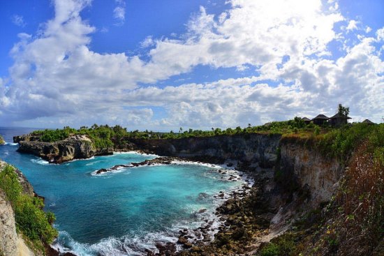 Limestone cliff at Mushroom bay Nusa Lembongan Bali